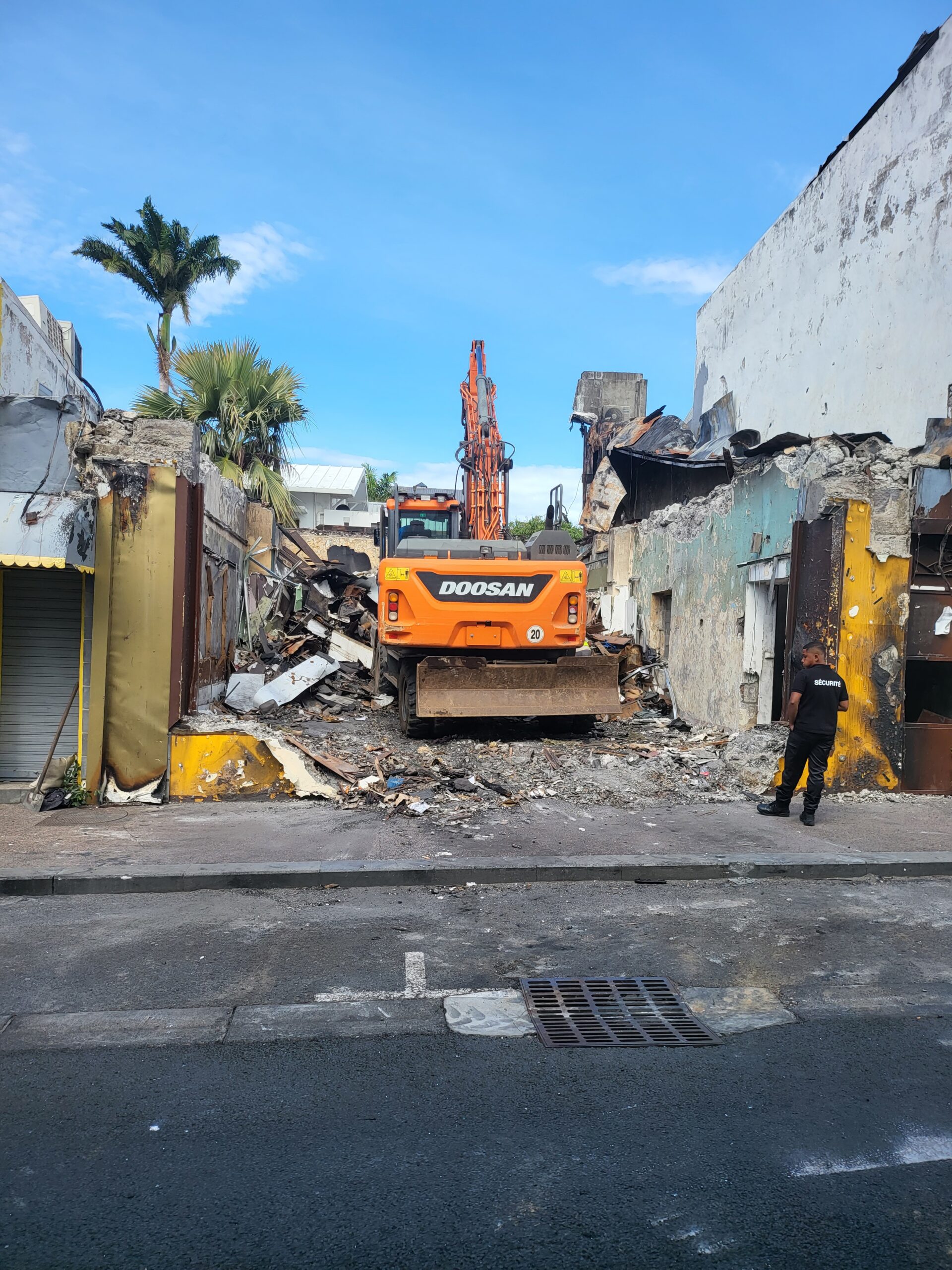 Realisations démolition le voyageur (1)